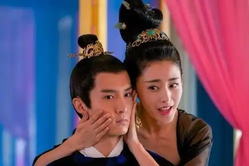 张天爱有多撩红色古装秀出大长腿,看太子妃的那个季节又回来了