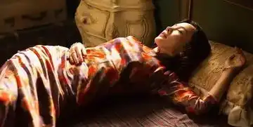 罗曼蒂克消亡史几乎就是年度最佳国产片了,至少是最动脑子的