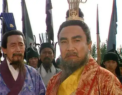 父亲死于张飞之手,母亲被曹操强占,他长大成一代名将,名字耳熟
