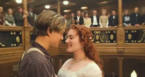 距离七夕还有一周,你会选极米投影仪来当节日礼物吗