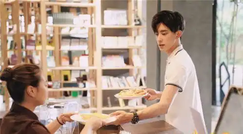 又一青春剧惊艳来袭,男主还是时光的他,看到男二心动了