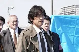 组图草莓之夜公开第一集剧照新强强组合诞生
