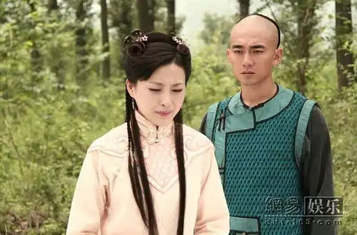 新施公案热播夏德俊甘婷婷上演虐心恋
