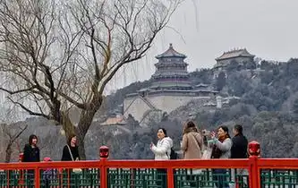 广东新春招工季老板排队被挑