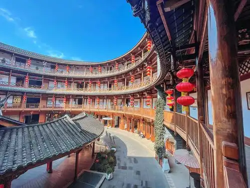 在成都就能遇见大鱼海棠,同款福建土楼,感受客家烟火气
