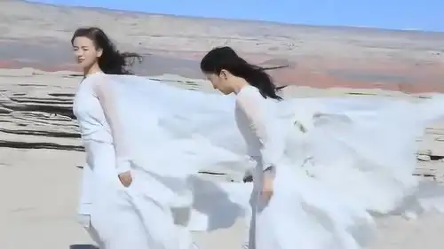 将夜2片场花絮宋伊人杨超越差点被鼓风机吹跑,杨超越还忘记台词