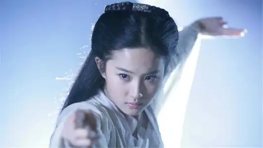 中国人的刘亦菲式吹捧只要颜值高,别的不重要
