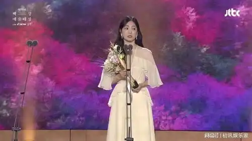 实至名归宋慧乔凭黑暗荣耀首夺百想视后
