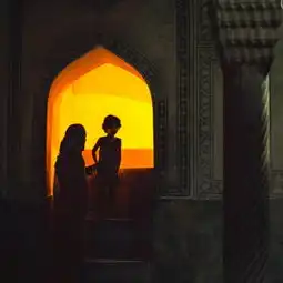 回到1396年的波斯街头
