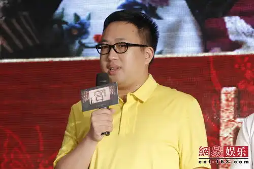 宫锁沉香上海首映礼赵丽颖露背装亮相
