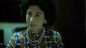 她曾和张国荣合作阿飞正传穿上旗袍后宛如上海名媛
