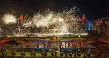 延禧攻略同款打铁花皇家马戏团精彩表演,尽在班家耕读小镇新春嘉年华这个春节燥起来