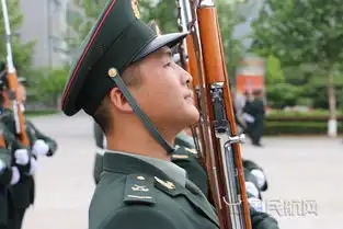 帅东航安全员赢得再救一个荣誉
