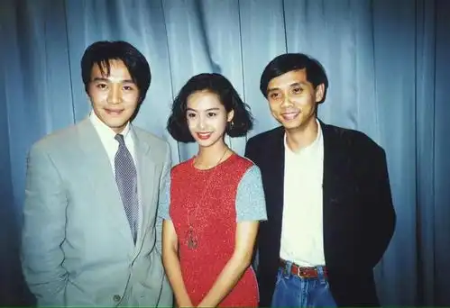 王晶曝周星驰隐私博眼球,其双眼皮是割的,别恋罗慧娟移情朱茵