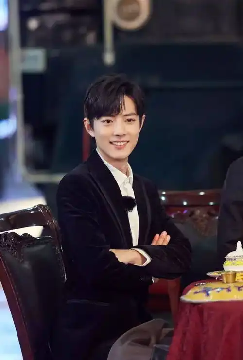 明侦5收官聚会欢乐多,新玩家肖战被夸赞,白敬亭缺席成遗憾