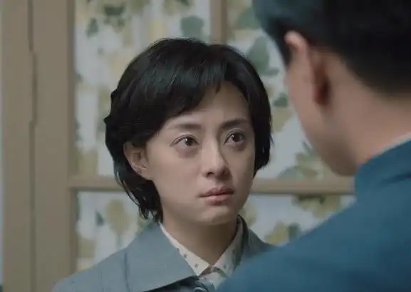 孙俪和郑晓龙再度合作功勋中演女配魏素萍,搭档是佟大为
