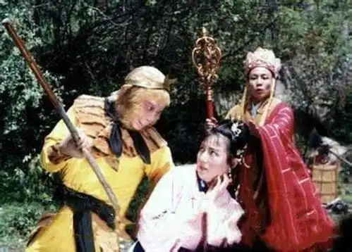 拍三打白骨精时,为何唐僧整集都不骑马西游记的辛酸往事