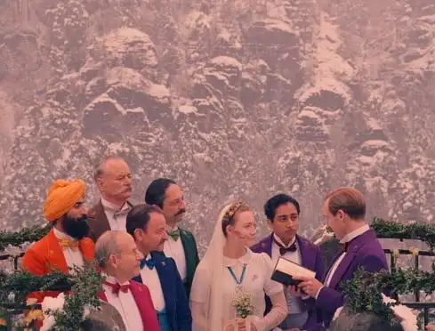 布达佩斯大饭店美学分析
