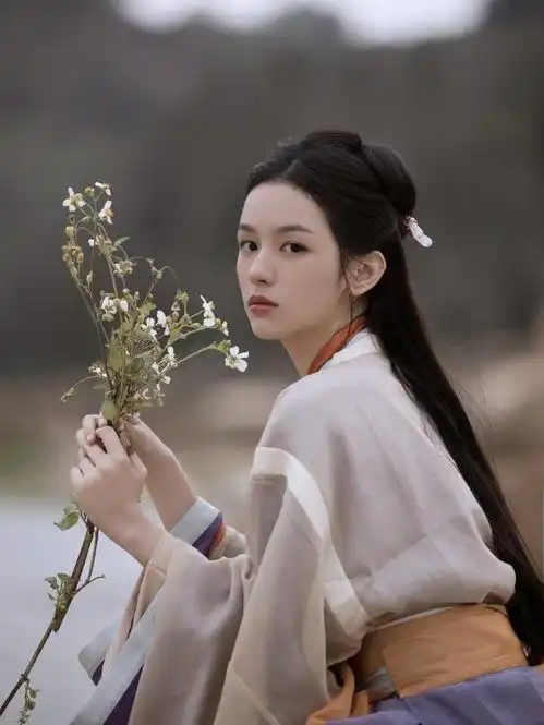 明明很美,为什么五官乱飞