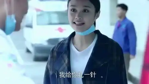 急诊科医生小护士居然这么厉害,同事腰扭了,她扎了两针就好了
