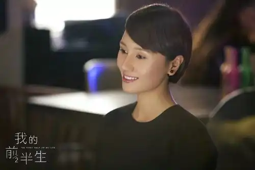 就冲乘务员,中国机长这趟航班都值得一看
