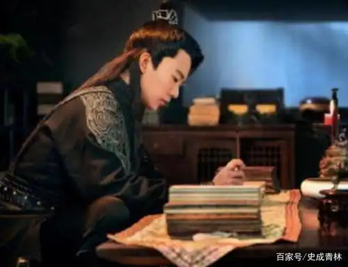 郭麒麟宋轶走出庆余年,7岁差姐弟变夫妻,新婚剧照太上头
