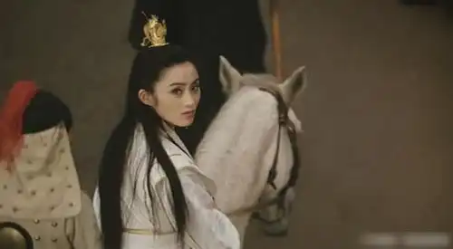 不同版本的赵敏,哪一位在模仿哪一位才是赵敏本人