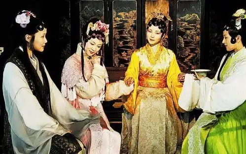 华服乞丐贾元春品红楼梦,解读深宫凤凰的悲歌
