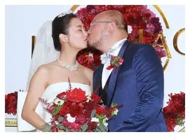 台湾偶像剧最美女二,嫁给大12岁大叔,40岁仍在尝试试管婴儿
