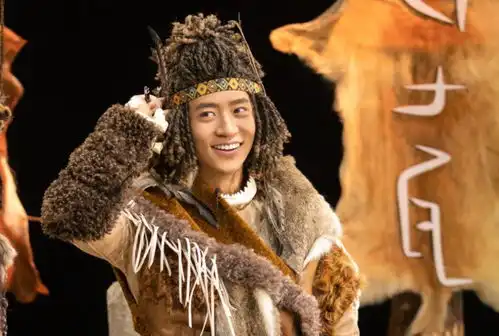 明侦官宣野人造型,何炅吴昕狂野帅气,看到金靖莫名想笑