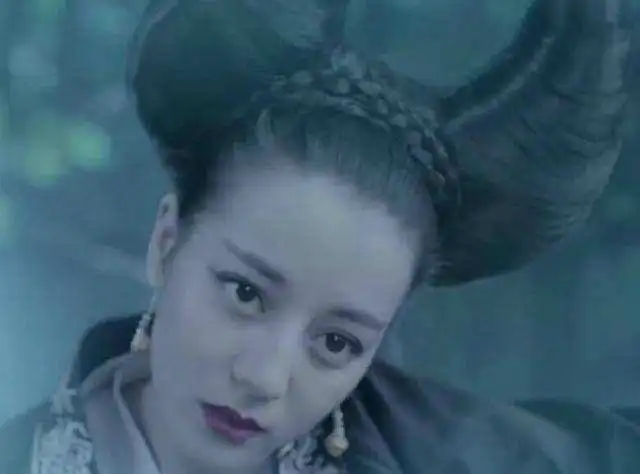 一千零一夜热巴继姥姥造型后,又现新造型