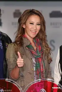 组图李玟婚后首度到台湾预告暑假推新辑