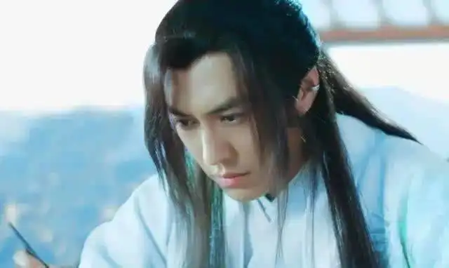 胡歌版李逍遥有刘海是不得已李易峰古装刘海帅气而邓超太显脸小