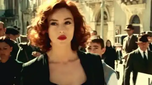 西西里的美丽传说,女主的造型太经典了