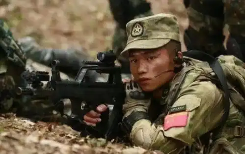 货真价实的战狼庄小龙,1米5身高被特招入伍,吴京都怕他

