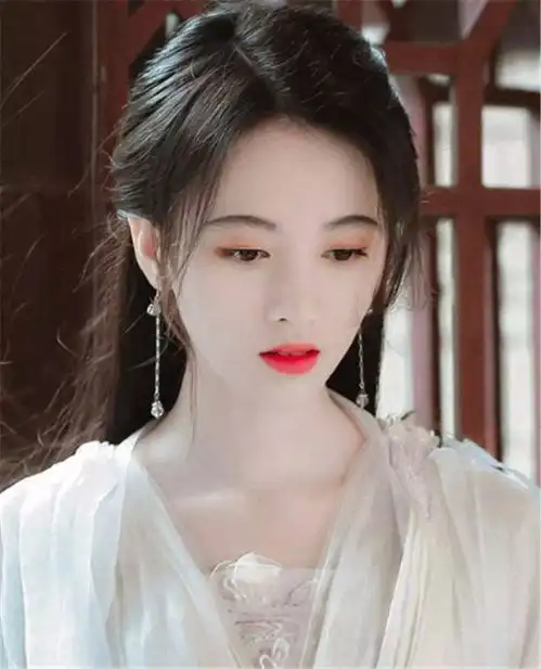 鞠婧祎最仙的4个古装角色,别只知道白素贞,她才是仙女
