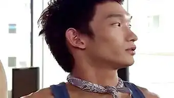 泡菜奶酪微笑高清
