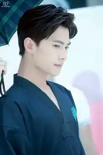 杨洋喔我若白爸爸旋风少女
