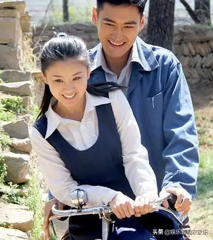 袁弘发文炫耀自己媳妇张歆艺的好身材,这样的秀恩爱总感觉怪怪的