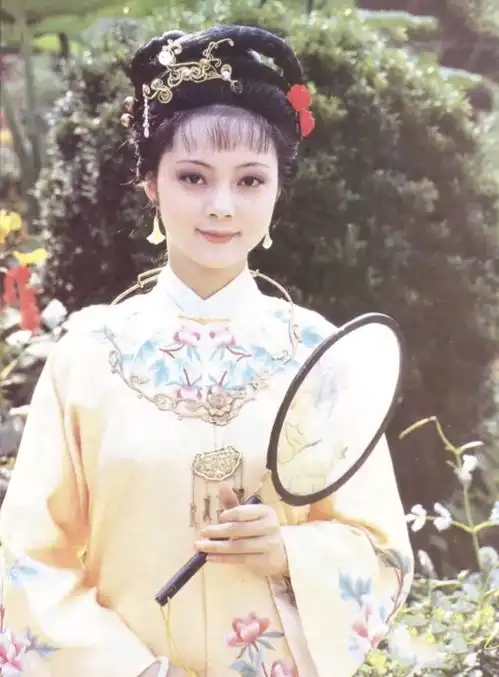 丹凤眼杏眼桃花眼,能代表中式特色的漂亮眼睛,不够美吗