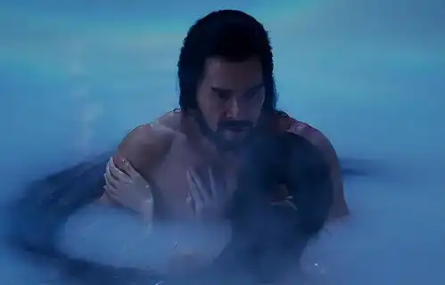 消费男色封神大量男性半裸场面,看完导演的言论就明白了