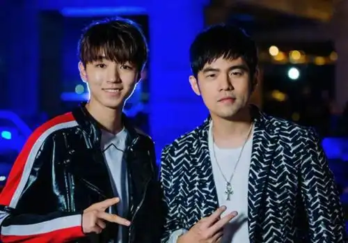 王俊凯自称杰迷,画ae86给杰伦庆生,时间上却错过了零点