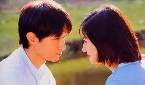 情深深雨蒙蒙重播,我们当初还是太单纯了
