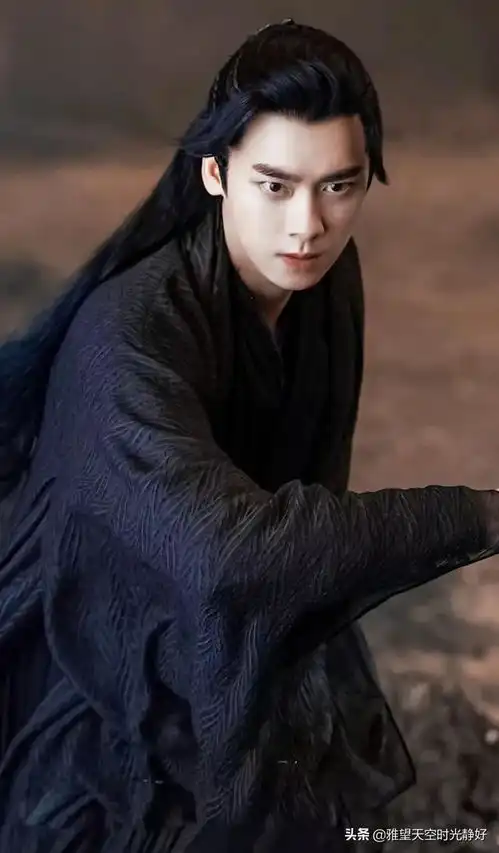 盘点十三位古装男神最新造型个个都是古装颜值天花板
