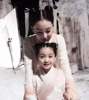 小小龙女张籽沐剧照曝光媲美田雨橙