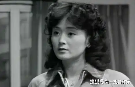 戏骨金姈爱65岁因癌症去世曾出演拥抱太阳的月亮年轻时姿色不凡
