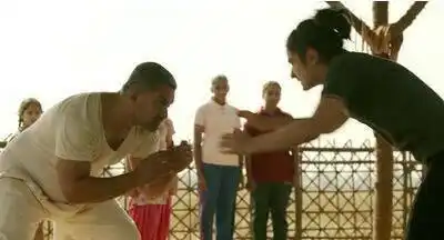 摔跤吧爸爸剧照父母