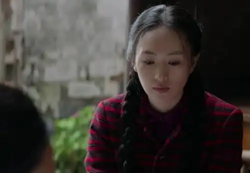 嫁人改命的4位女星,原本藉藉无名,嫁了好老公,事业飞升周韵童瑶姜文张萌文咏珊李小冉金巧巧冯绍峰网易订阅
