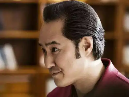 人们说他是娱乐圈边缘人,他的粉丝都是忠实粉,这就是冯雷
