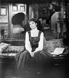 奥黛丽赫本的双重蜕变从下层卖花女到贵妇人窈窕淑女